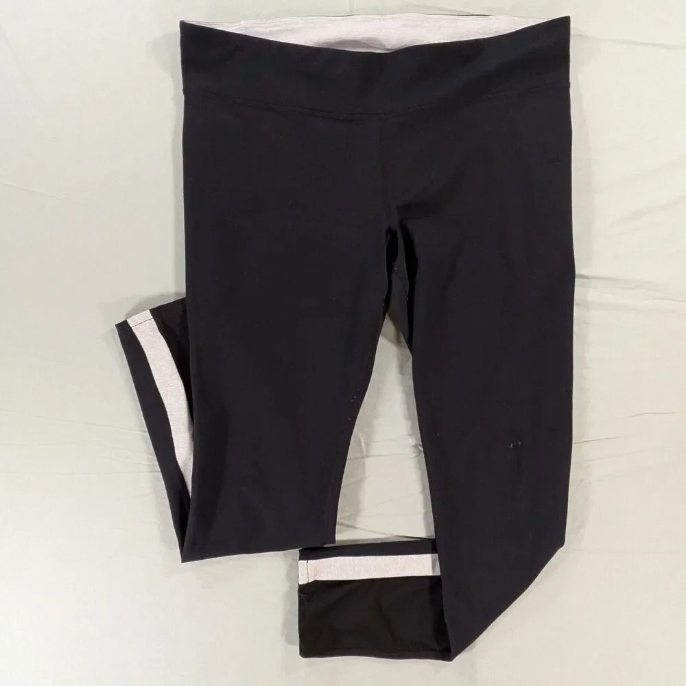 Under Armour HeatGear with Mesh Panel Detail Athletic Leggings Size Large Flaw